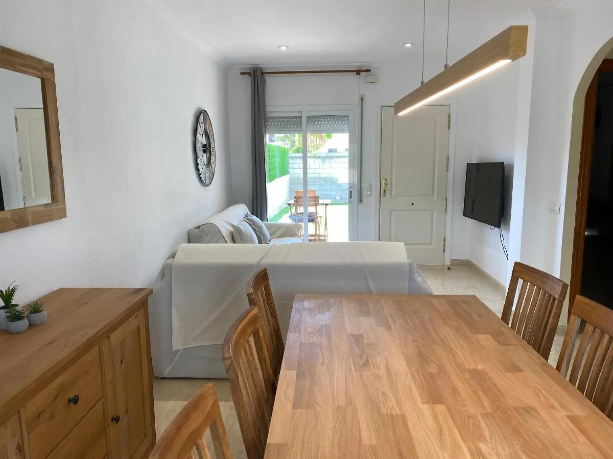 Prázdninový dům Casa A L'Escala, Piscina Comunitaria, Mallols